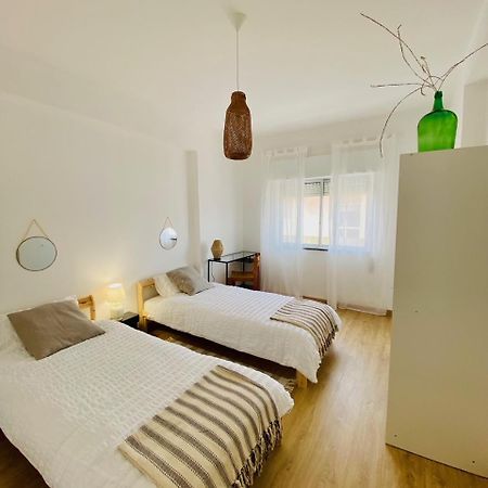 Bright Modern 3 Bedroom In Portimao Downtown Exterior photo