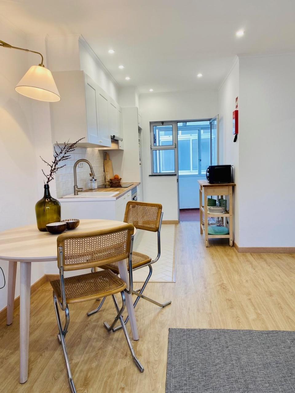 Bright Modern 3 Bedroom In Portimao Downtown Exterior photo