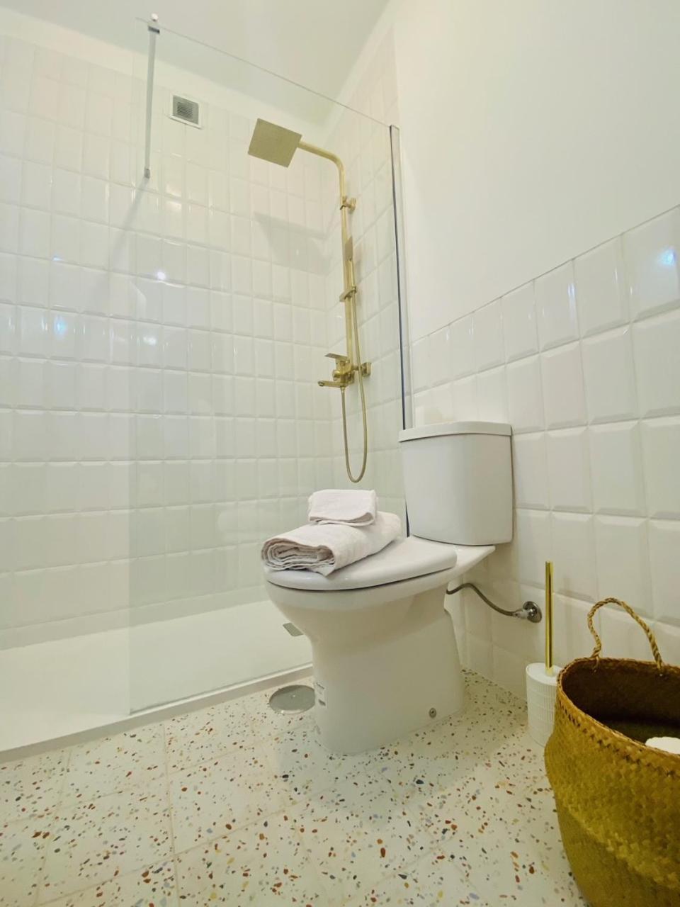 Bright Modern 3 Bedroom In Portimao Downtown Exterior photo