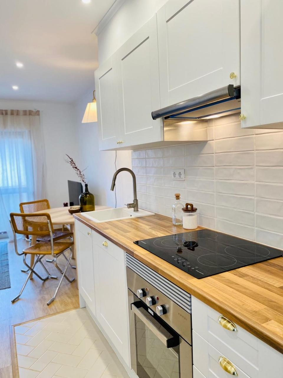 Bright Modern 3 Bedroom In Portimao Downtown Exterior photo